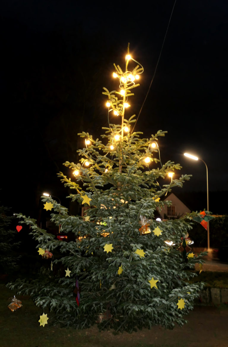 Holzlar ist weihnachtlich erleuchtet!