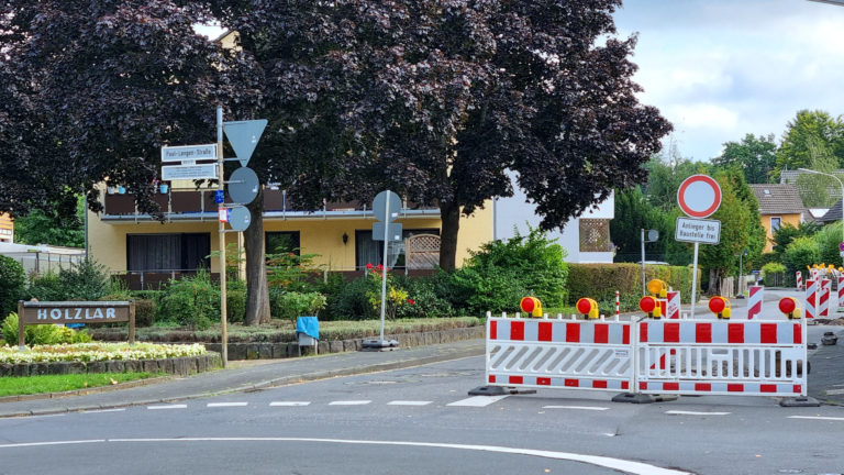 Sperrung des Kreisels Hauptstraße / Paul-Langen-Straße / Am Rehsprung ab dem 11.10.2021 wegen Bauarbeiten – Umleitung der Linienbusse