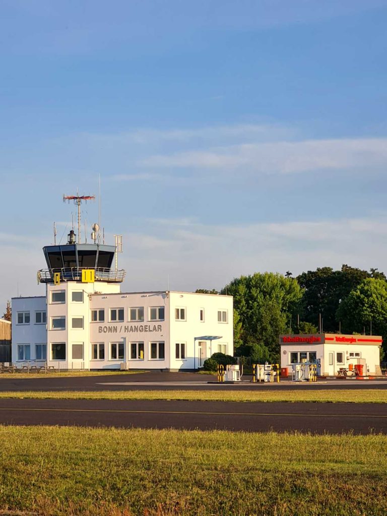 Exkursion zum Flughafen Hangelar