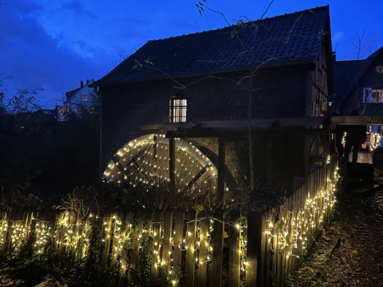 28. Weihnachtsmarkt an der Holzlarer Mühle