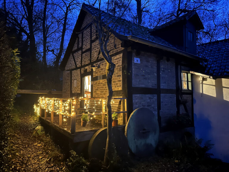 28. Weihnachtsmarkt an der Holzlarer Mühle